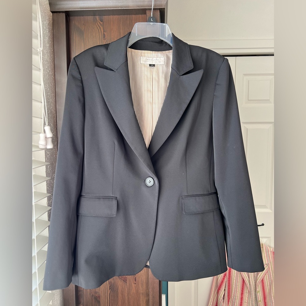Tahari Arthur S. Levine Black Blazer, Size 14